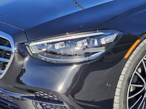 Used 2023 Mercedes-Benz S 580 4MATIC Sedan image 9