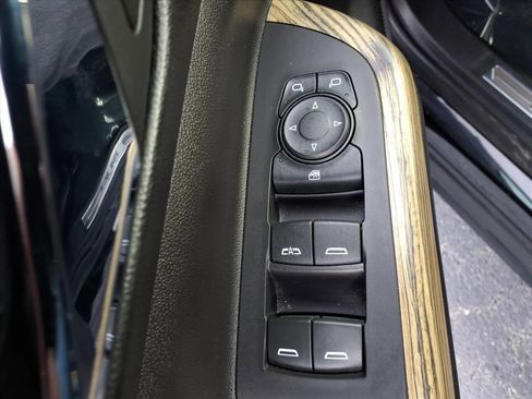 Used 2018 GMC Acadia Denali w/ Technology Package image 18