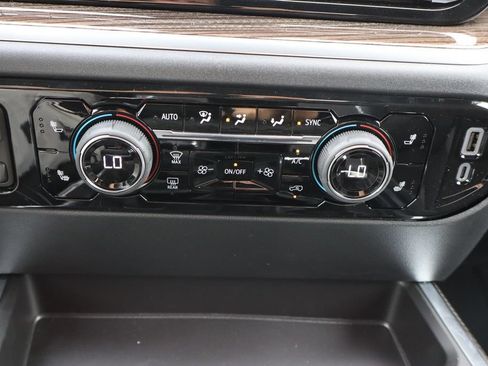New 2026 Chevrolet Silverado 1500 RST w/ Redline Edition AWD/4WD image 12