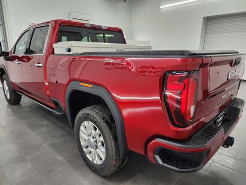 Used 2022 GMC Sierra 2500 Denali image 6