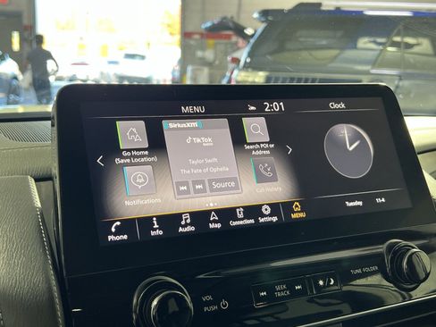 Used 2024 INFINITI QX80 Luxe image 18