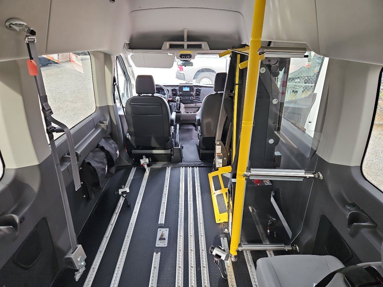 Used 2020 Ford Transit 350 XL RWD image 36