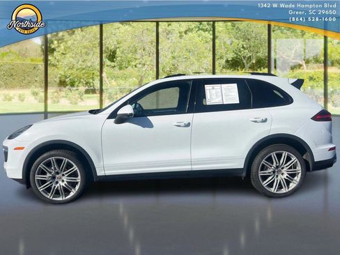Used 2017 Porsche Cayenne S image 25