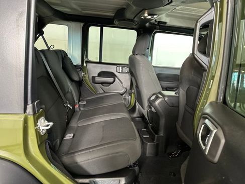 Used 2023 Jeep Wrangler Unlimited w/ Cold Weather Group image 27