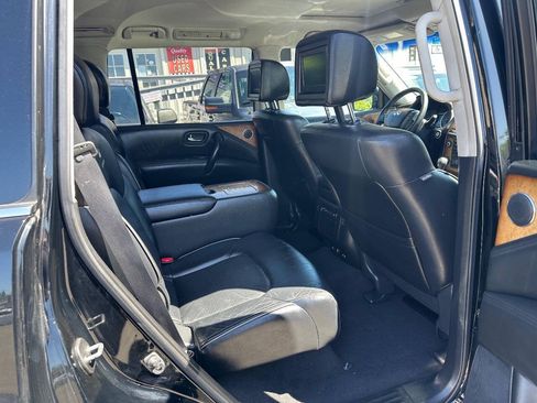 Used 2014 INFINITI QX80 4WD w/ Theater Package image 17