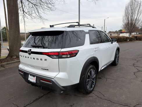 New 2026 Nissan Pathfinder Platinum image 7