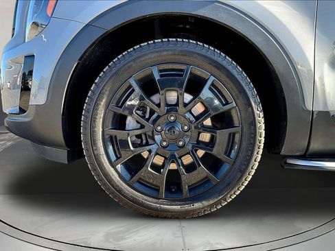 Used 2021 Kia Telluride SX w/ SX Prestige Package image 38