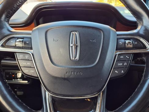 Used 2023 Lincoln Nautilus Reserve image 18