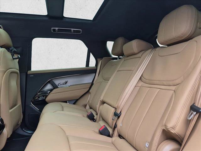 New 2027 Land Rover Range Rover Sport SE AWD/4WD image 24