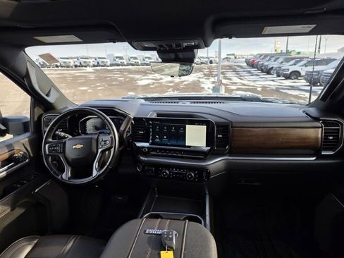 Used 2024 Chevrolet Silverado 3500 High Country w/ High Country Premium Package image 12