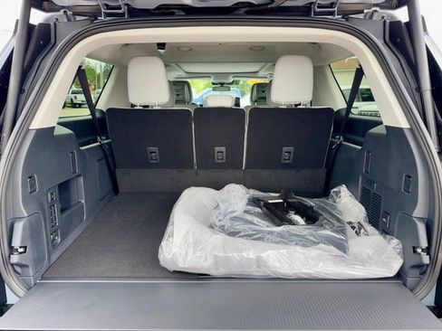 New 2026 Ford Expedition Max Platinum AWD/4WD image 6