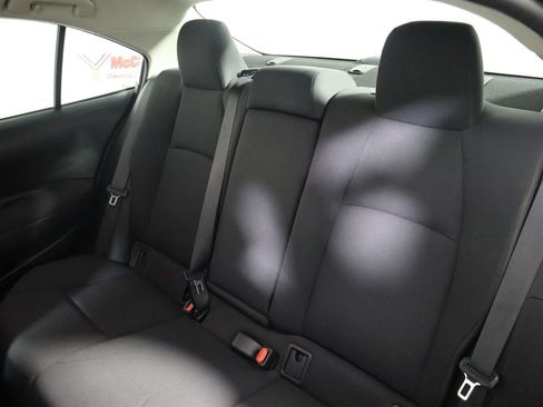 Used 2024 Toyota Corolla LE image 31