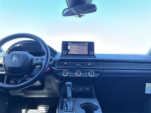 Used 2024 Honda Civic Sport image 28