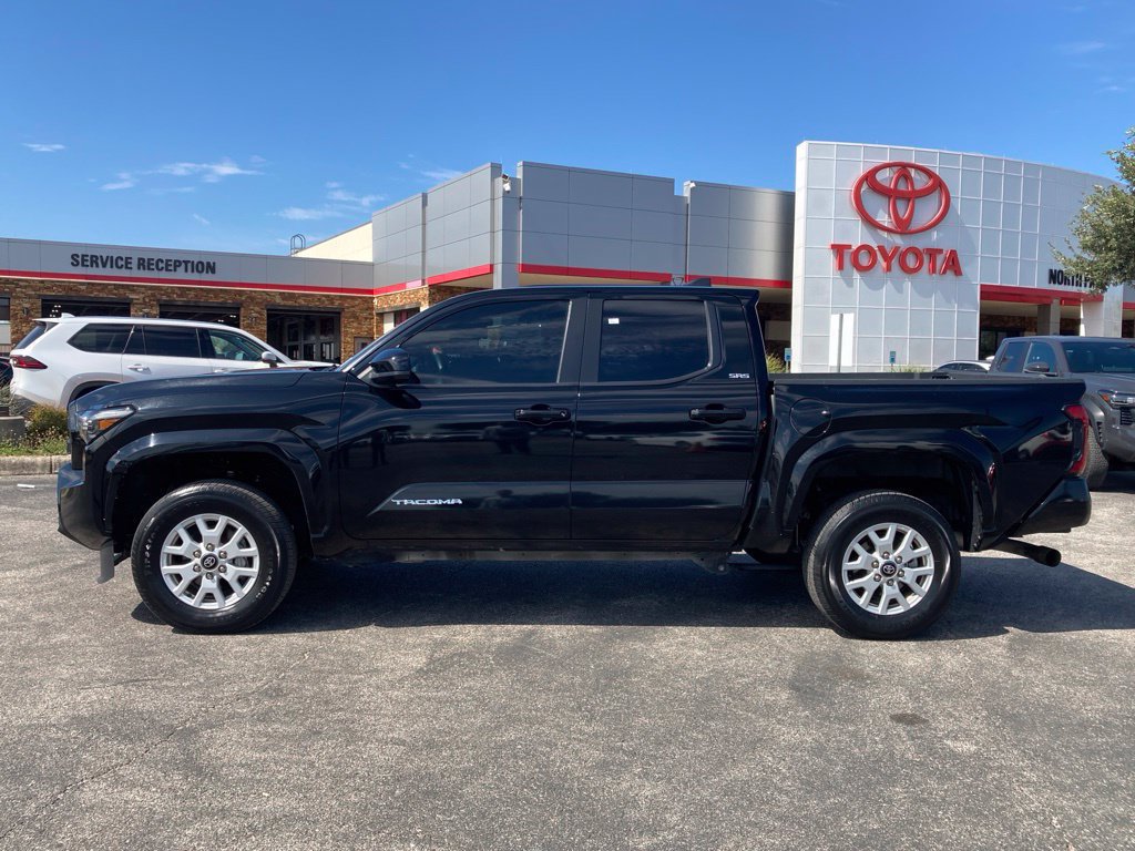Used 2024 Toyota Tacoma SR5 AWD/4WD image 8