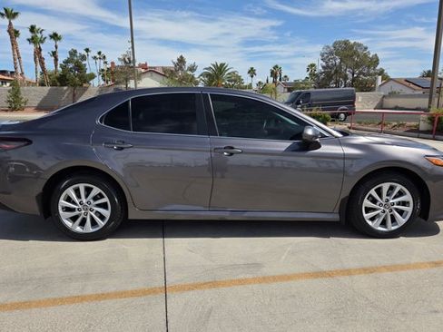 Certified 2022 Toyota Camry LE w/ Carpet Mat Package (TMS) AWD/4WD image 4