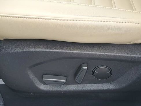 Used 2024 Ford Edge SEL w/ Convenience Package image 10