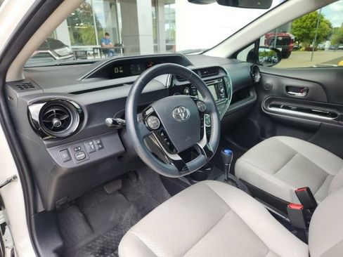 Used 2018 Toyota Prius C Four FWD image 11