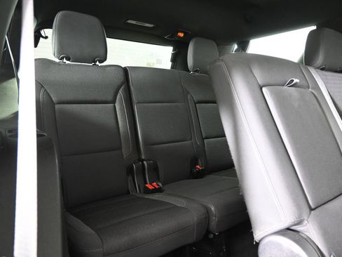 Used 2022 GMC Yukon SLE AWD/4WD image 16