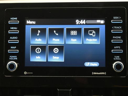 Used 2023 Toyota Camry SE FWD image 9