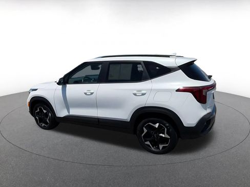 Used 2025 Kia Seltos S FWD image 9