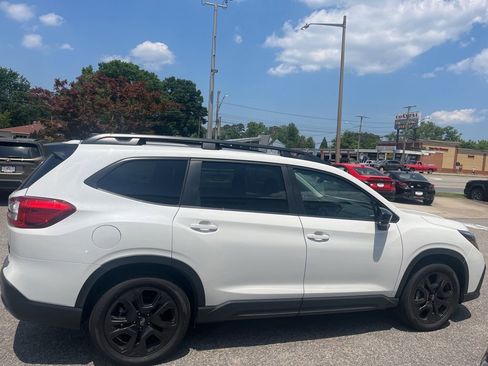 Used 2025 Subaru Ascent Bronze Edition AWD/4WD image 3