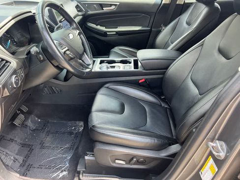 Used 2022 Ford Edge Titanium AWD/4WD image 9