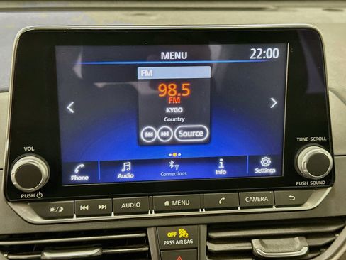 Used 2024 Nissan Altima 2.5 SV FWD image 21