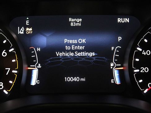 Certified 2022 Jeep Compass Latitude w/ Sun and Sound Group AWD/4WD image 10