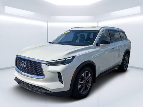 Certified 2023 INFINITI QX60 Luxe w/ Cargo Package AWD/4WD image 7