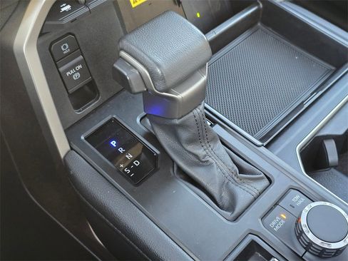 Used 2023 Toyota Tundra Limited image 70