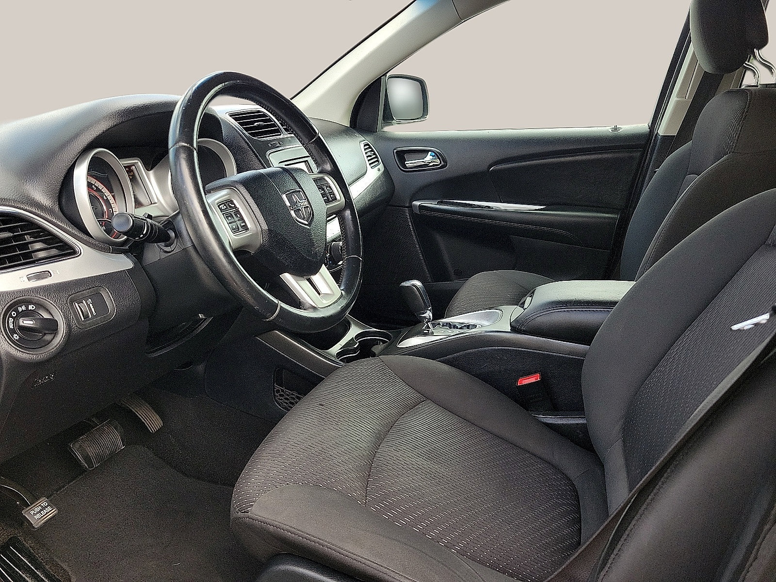 Used 2018 Dodge Journey SE w/ Popular Equipment Group FWD image 12