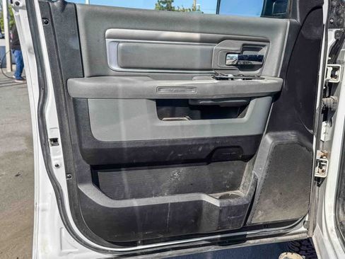 Used 2013 RAM 1500 Classic SLT RWD image 21