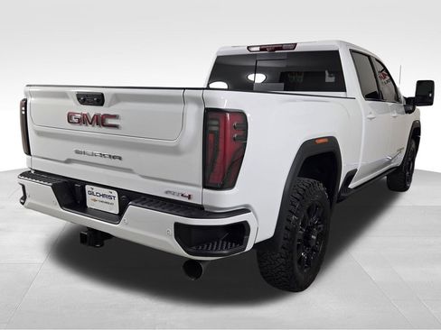 Used 2026 GMC Sierra 2500 AT4 w/ AT4 Premium Plus Package AWD/4WD image 7