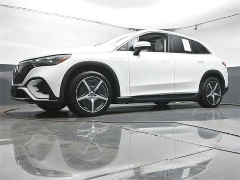 Used 2023 Mercedes-Benz EQE 500 4MATIC SUV image 35