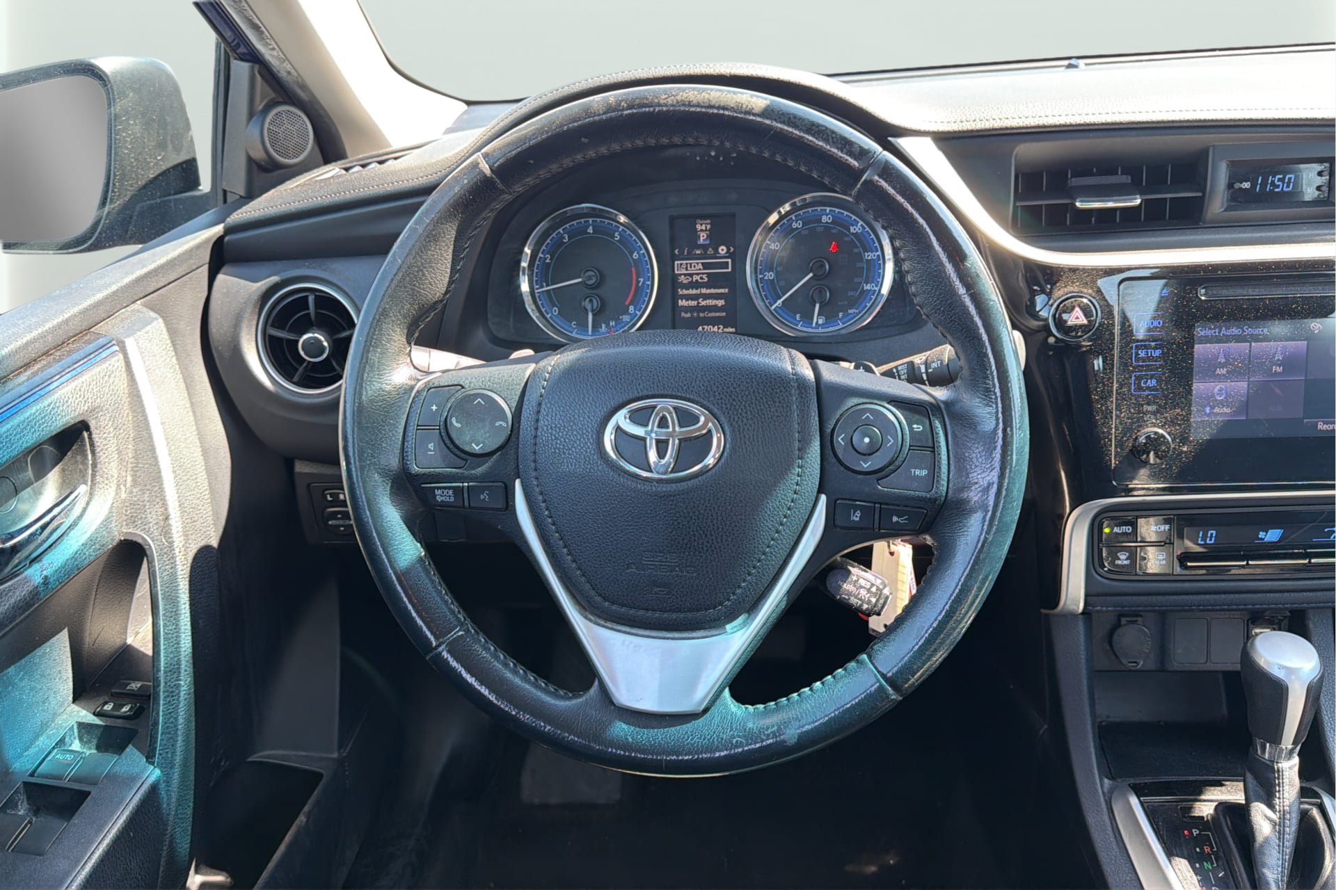 Used 2019 Toyota Corolla SE w/ Protection Package FWD image 16