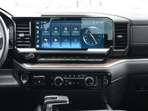 Used 2023 Chevrolet Silverado 1500 LT Trail Boss w/ Protection Package image 30