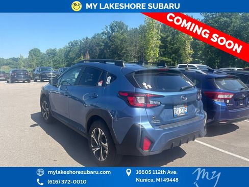 Used 2024 Subaru Crosstrek 2.5i Premium AWD/4WD image 5