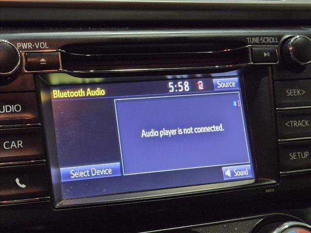 Used 2017 Toyota RAV4 LE FWD image 17
