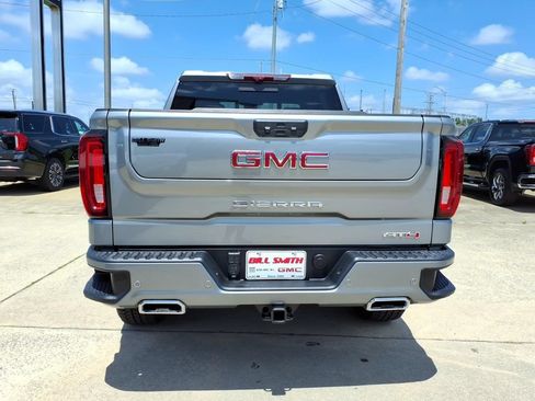 Used 2024 GMC Sierra 1500 AT4 w/ Technology Package AWD/4WD image 6