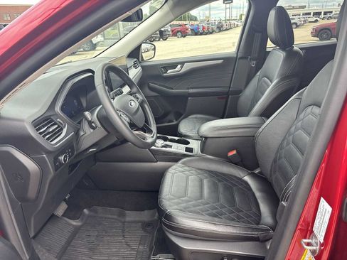 Used 2023 Ford Escape Platinum w/ Premium Technology Package AWD/4WD image 20