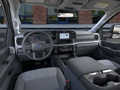 New 2026 Ford F250 XLT w/ 360-Degree Camera Package image 9