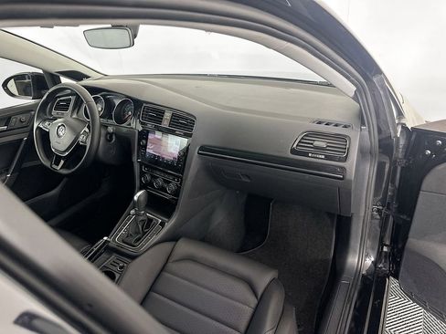 Used 2018 Volkswagen Golf SEL image 30