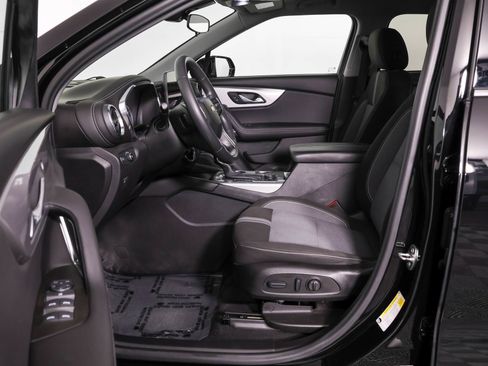 Used 2023 Chevrolet Blazer LT w/ Driver Confidence Package FWD image 6