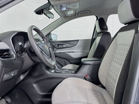 Used 2022 Chevrolet Equinox LS AWD/4WD image 11