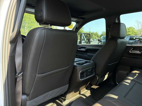 Used 2024 GMC Sierra 2500 Denali w/ Denali Reserve Package AWD/4WD image 27