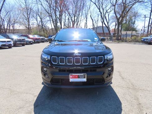 Used 2022 Jeep Compass Latitude image 6
