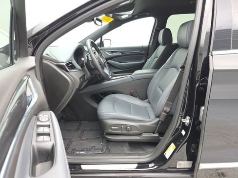 Certified 2023 Buick Enclave Essence image 13