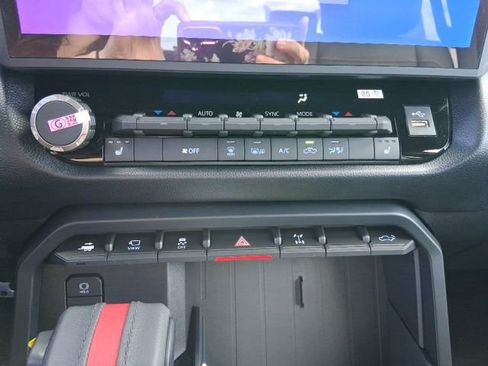 New 2026 Toyota Tundra SR5 AWD/4WD image 17