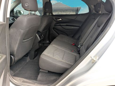 Used 2019 Chevrolet Equinox LT w/ Sun & Navigation Package image 15