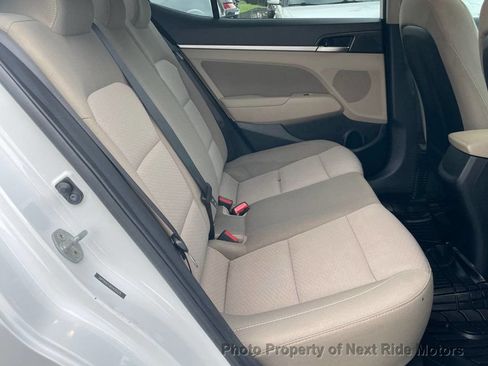 Used 2019 Hyundai Elantra SEL FWD image 11